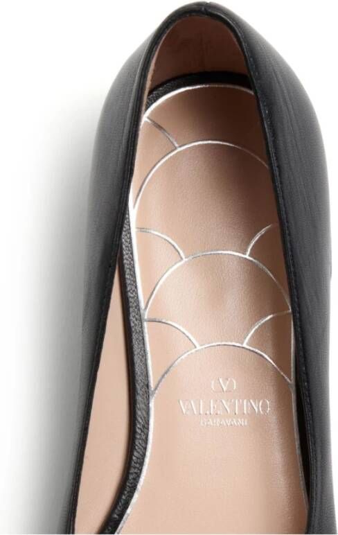 Valentino Garavani Platte Ballerina Schoenen Black Dames