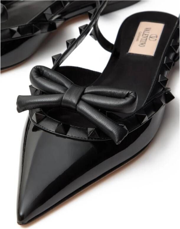 Valentino Garavani Platte schoenen met strikdetail en Rockstud Black Dames