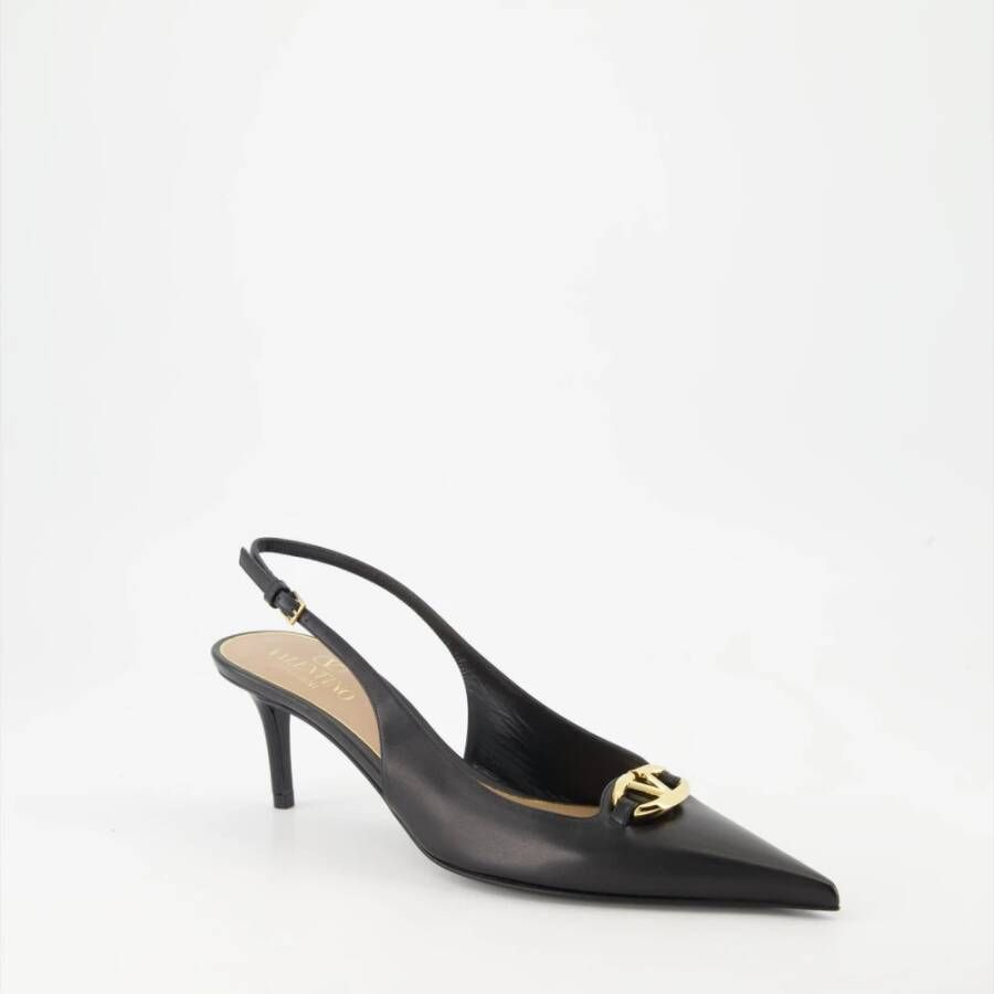 Valentino Garavani Puntige Neus VLogo Pumps Black Dames