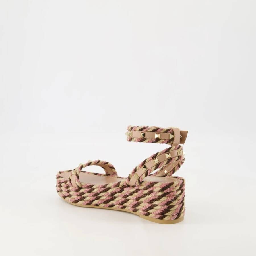 Valentino Garavani Raffia Sleehak Sandalen Rockstud Collectie Pink Dames