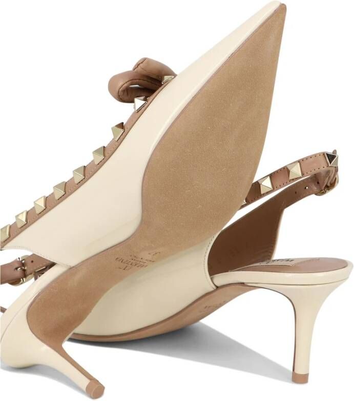 Valentino Garavani Rockstud Bow Slingback Pumps Beige Dames