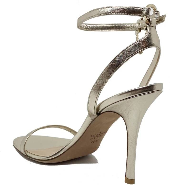 Valentino Garavani Luxe Leren Hak Sandalen Geel Dames