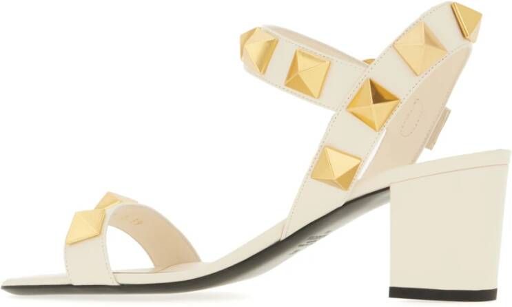 Valentino Garavani Stijlvolle Sandalen voor Vrouwen Beige Dames