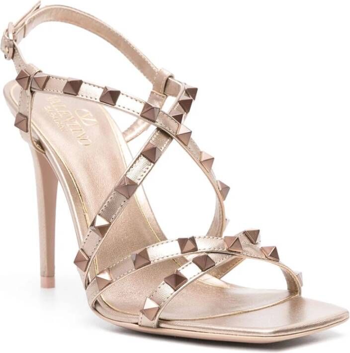 Valentino Garavani Stijlvolle Sandalen voor Zomerse Look Beige Dames