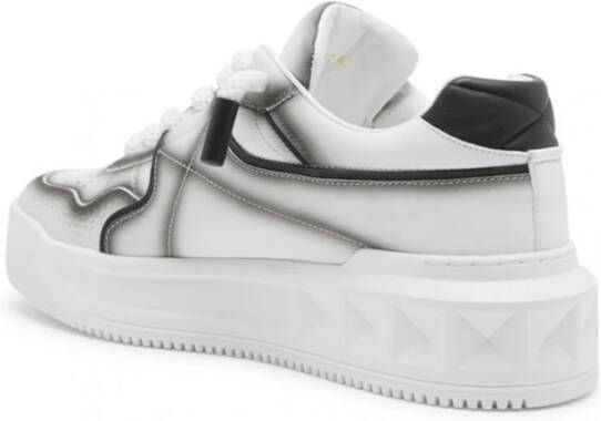 Valentino Garavani Stijlvolle Sneakers voor Trendy Fashionistas White Heren