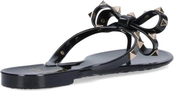 Valentino Garavani Studded Leather Thong Sandals Black Dames