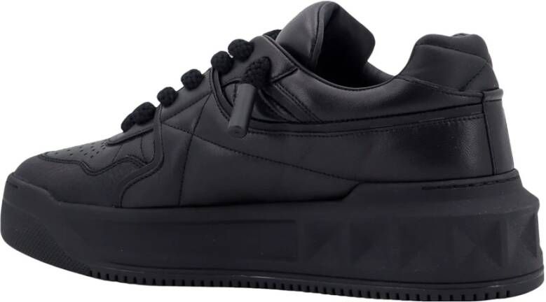 Valentino Garavani Studded Leren Sneakers Black Heren