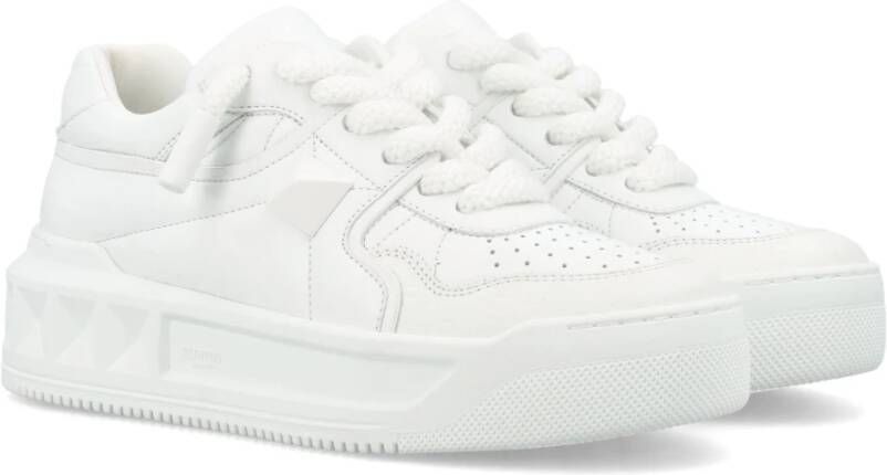 Valentino Garavani Studded Leren Sneakers White Dames