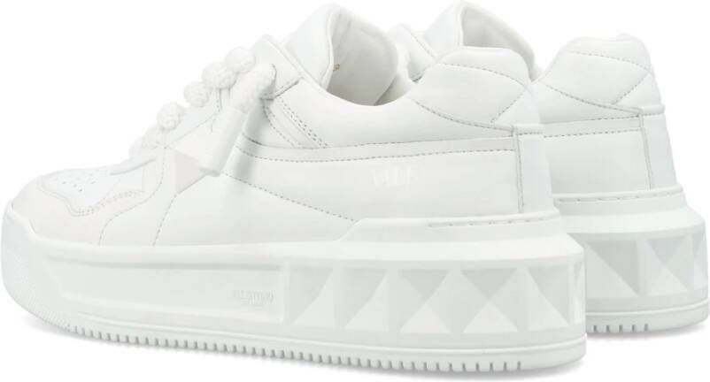 Valentino Garavani Studded Leren Sneakers White Dames