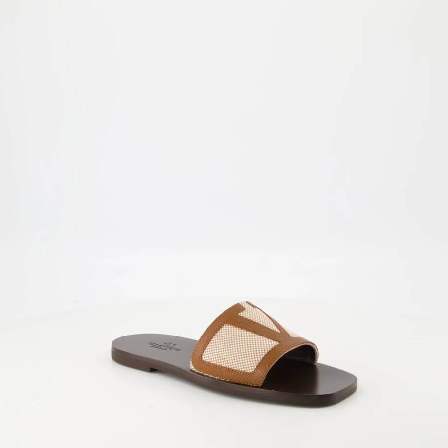 Valentino Garavani Viva Superstar Leren Sandalen Brown Heren