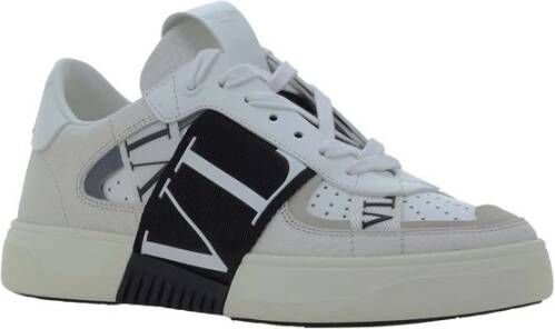 Valentino Garavani Vl7N Sneakers met geperforeerd ontwerp White Dames