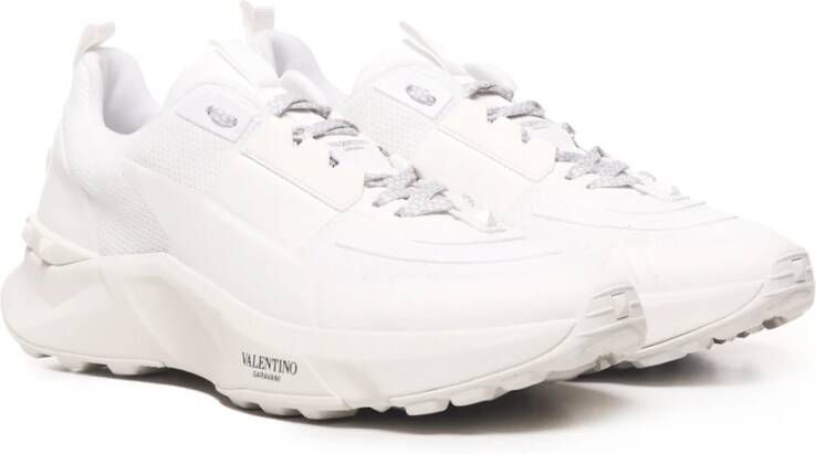 Valentino Garavani Witte Mesh Sneakers met Stud Detail White Heren