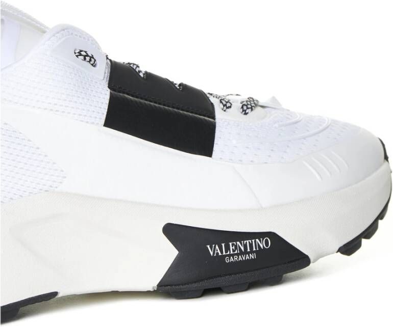 Valentino Garavani Witte Mesh Sneakers met Twee-Tone Veters White Heren