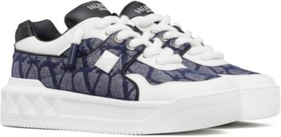 Valentino Garavani Witte Sneakers Luxe Stijl Blue Heren