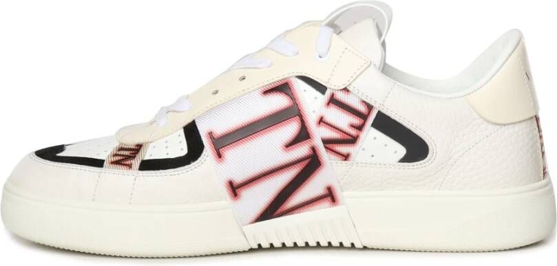 Valentino Garavani Witte Sneakers met Geperforeerde Neus White Heren