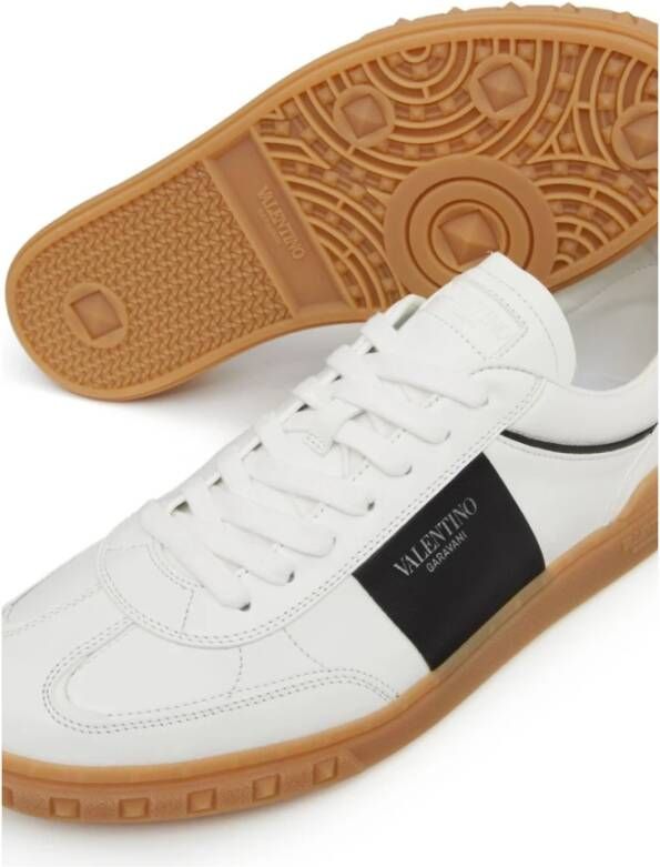 Valentino Garavani Witte Sneakers met Rockstud Details White Heren