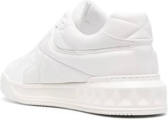 Valentino Garavani Witte Sneakers met Studs White Heren