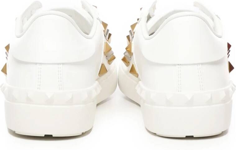 Valentino Garavani Witte Studded Sneakers Veters Ronde Neus White Heren