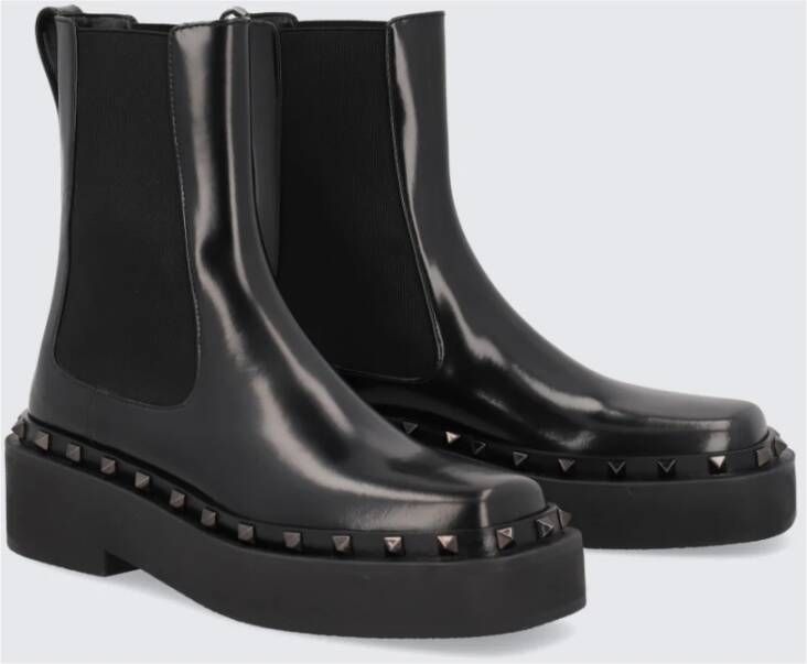 Valentino Garavani Zwarte leren Chelsea-laarzen met metalen studs Black Dames