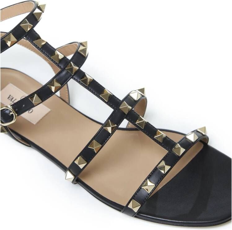 Valentino Garavani Zwarte Sandalen voor een Stijlvolle Look Black Dames