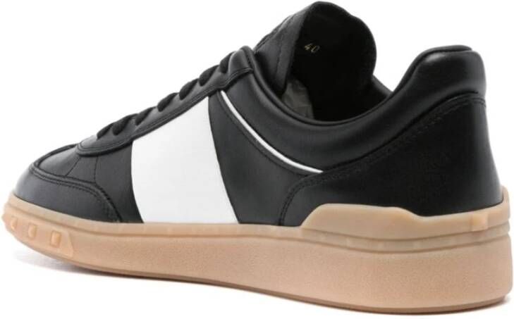 Valentino Garavani Zwarte Sneakers met Logo Detail Black Heren