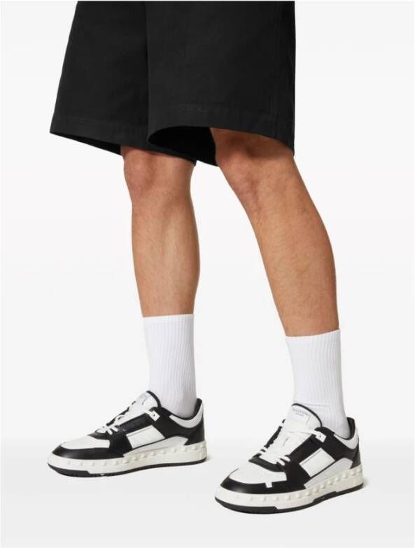 Valentino Garavani Zwarte Sneakers met Rockstud Detail Black Heren