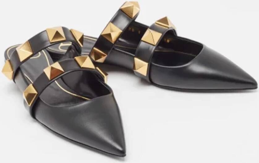 Valentino Vintage Pre-owned Leather flats Black Dames