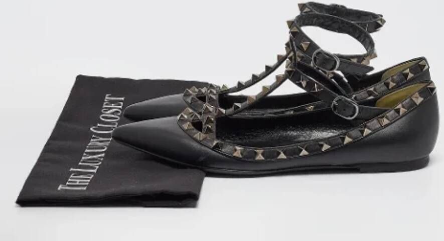 Valentino Vintage Pre-owned Leather flats Black Dames