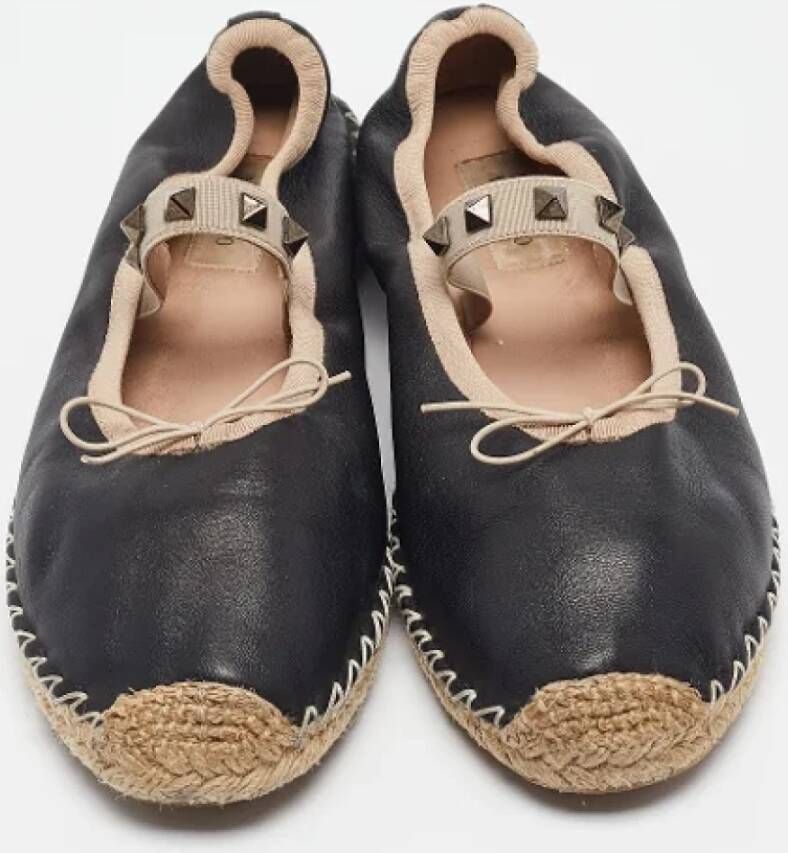 Valentino Vintage Pre-owned Leather flats Black Dames