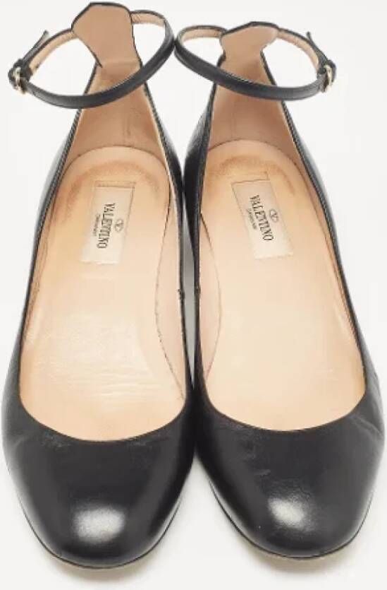 Valentino Vintage Pre-owned Leather flats Black Dames