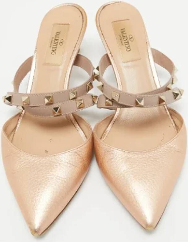 Valentino Vintage Pre-owned Leather mules Beige Dames