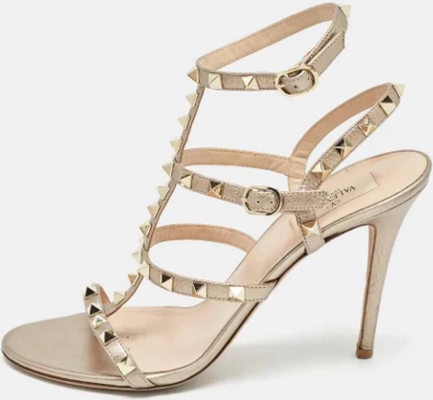 Valentino Vintage Pre-owned Leather sandals Beige Dames