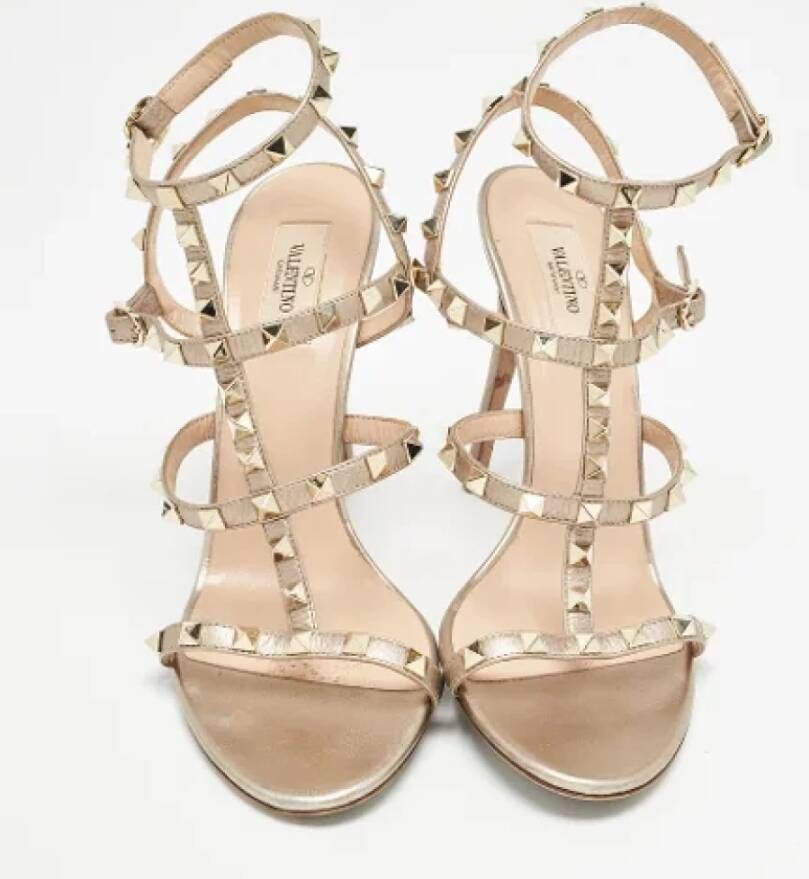 Valentino Vintage Pre-owned Leather sandals Beige Dames