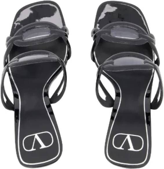 Valentino Vintage Pre-owned Leather sandals Black Dames