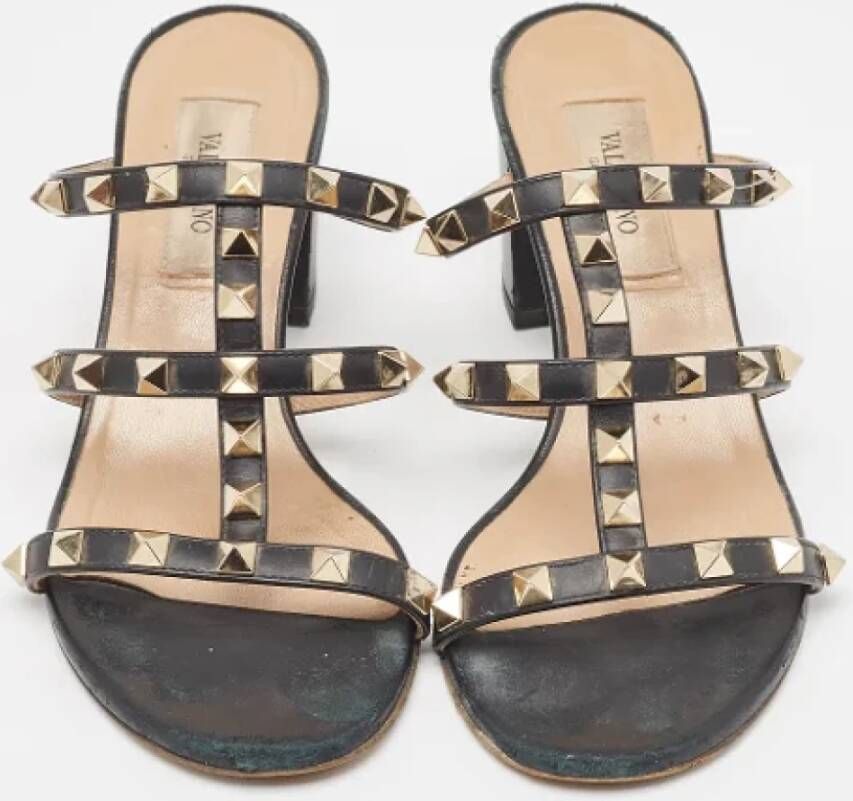 Valentino Vintage Pre-owned Leather sandals Black Dames