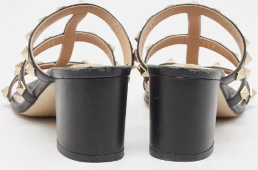 Valentino Vintage Pre-owned Leather sandals Black Dames