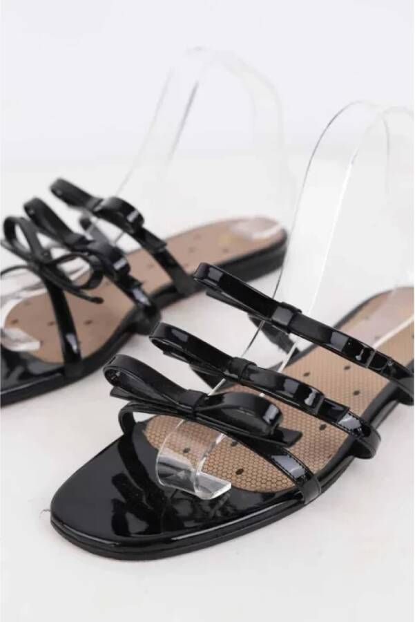 Valentino Vintage Pre-owned Leather sandals Black Dames