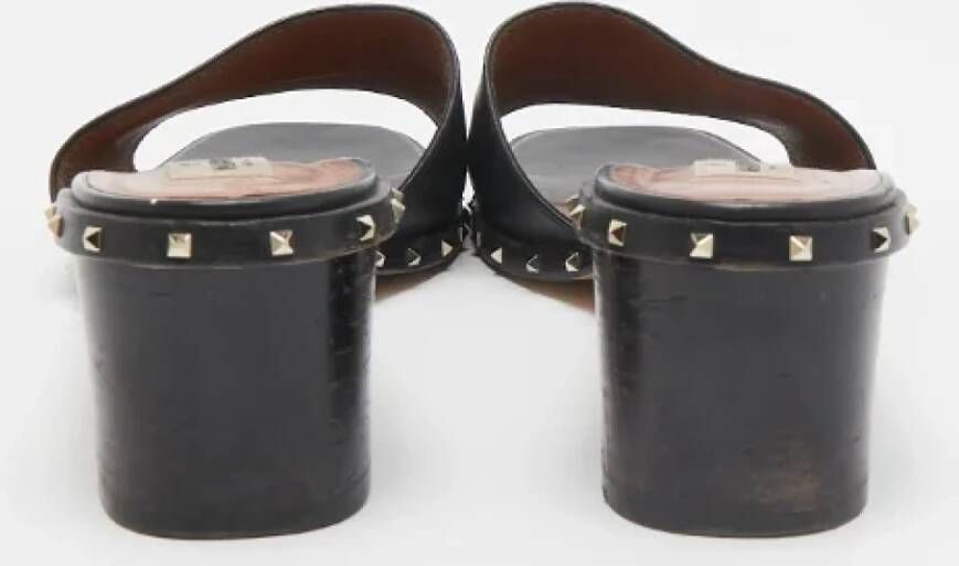 Valentino Vintage Pre-owned Leather sandals Black Dames