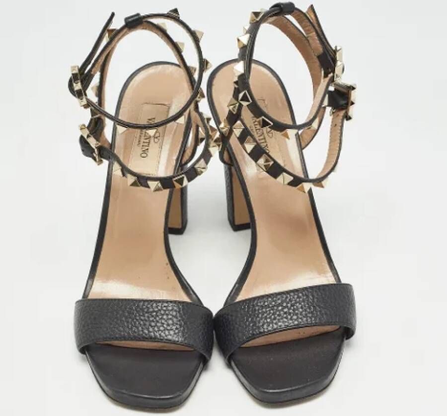 Valentino Vintage Pre-owned Leather sandals Black Dames