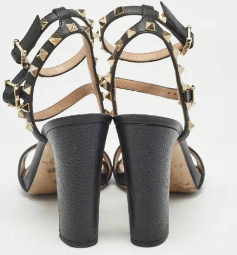 Valentino Vintage Pre-owned Leather sandals Black Dames