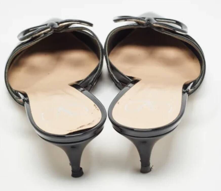 Valentino Vintage Pre-owned Leather sandals Black Dames