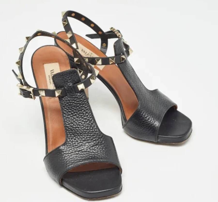 Valentino Vintage Pre-owned Leather sandals Black Dames