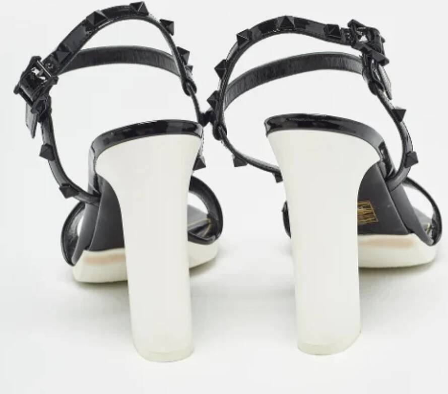 Valentino Vintage Pre-owned Leather sandals Black Dames