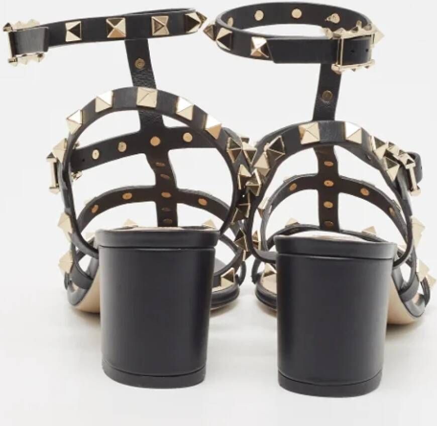 Valentino Vintage Pre-owned Leather sandals Black Dames