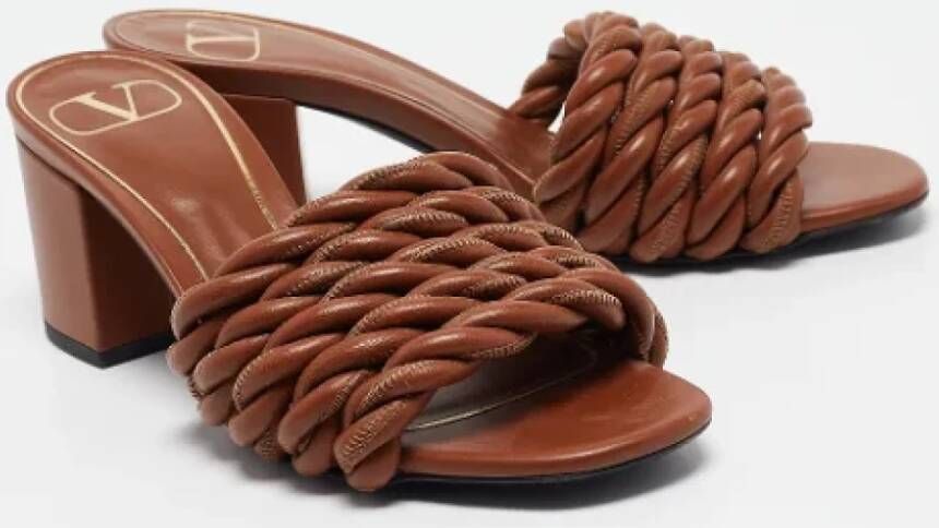 Valentino Vintage Pre-owned Leather sandals Brown Dames