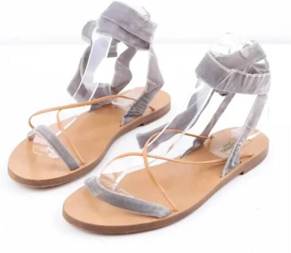 Valentino Vintage Pre-owned Leather sandals Gray Dames