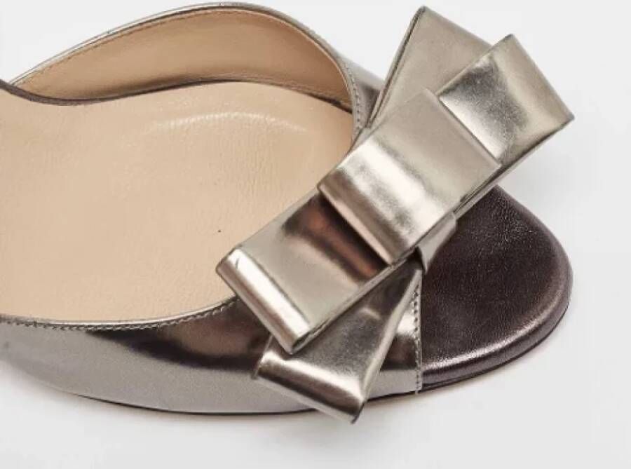 Valentino Vintage Pre-owned Leather sandals Gray Dames