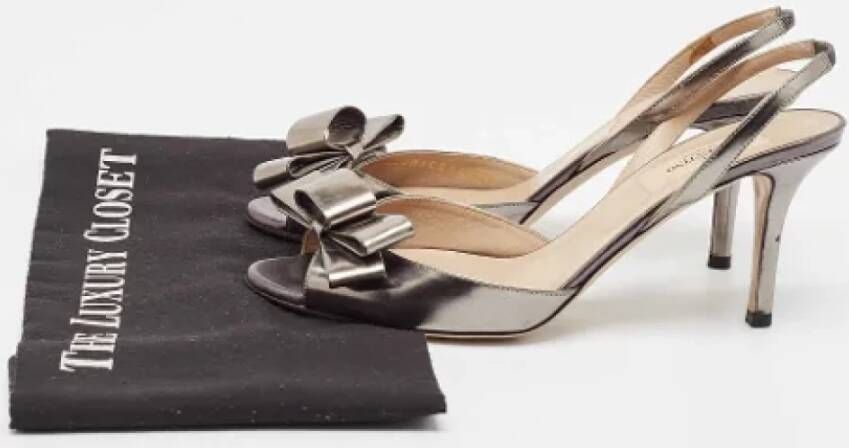 Valentino Vintage Pre-owned Leather sandals Gray Dames