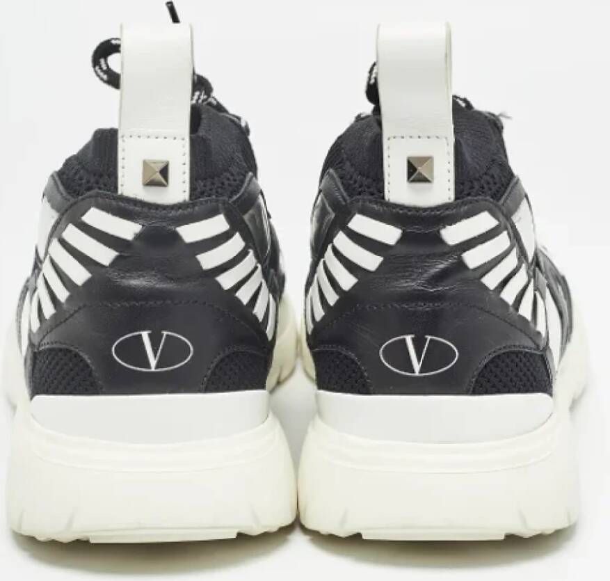 Valentino Vintage Pre-owned Leather sneakers Black Dames