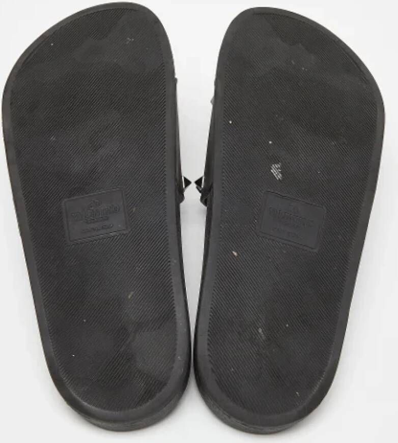 Valentino Vintage Pre-owned Rubber flats Black Dames